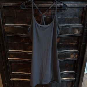 outdoor voices exercise dress in
Navy size L RN 147908